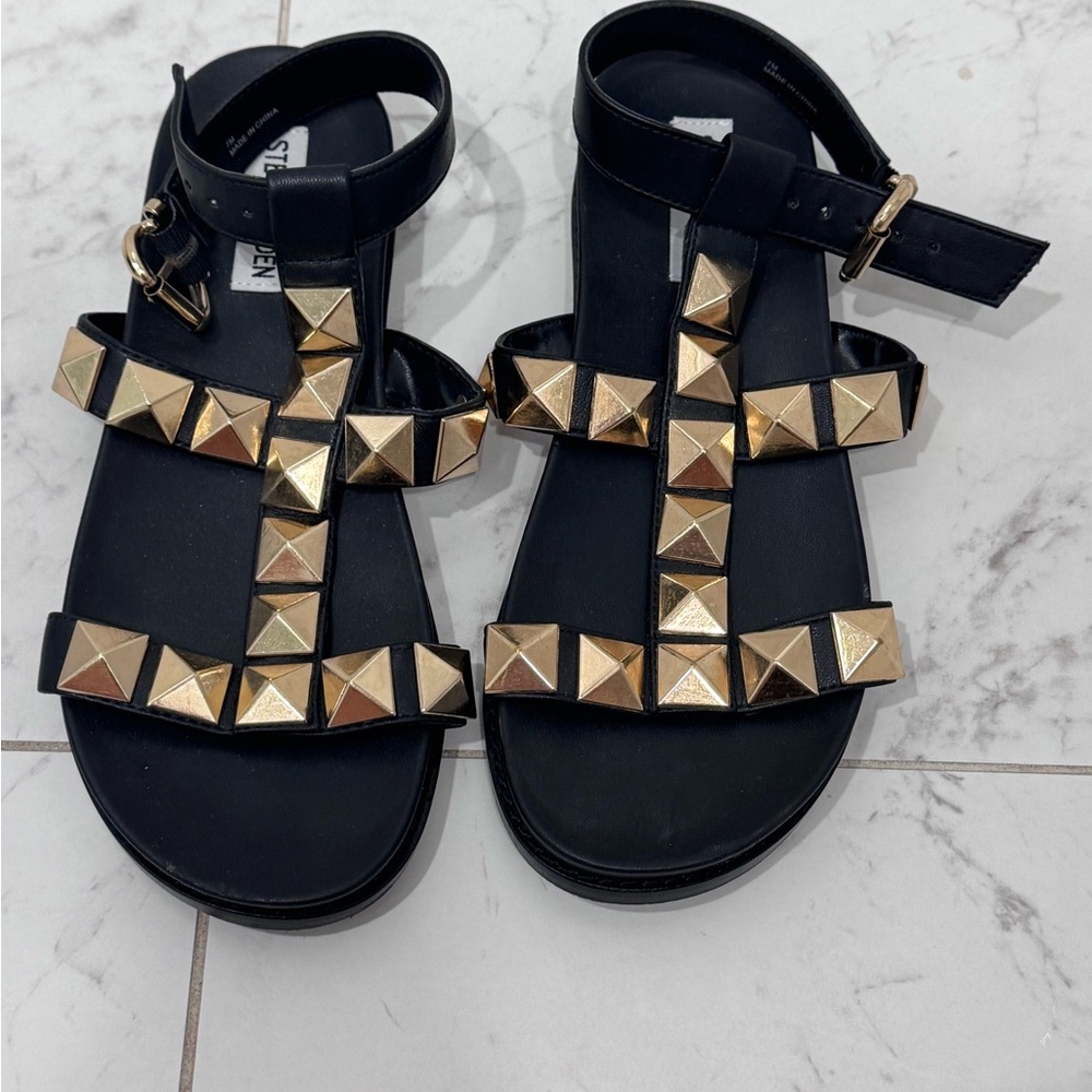 Steve Madden Black Sandals with Gold Pyramid Studs